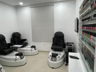 الجابريه - قطعه ١ أ - شارع ٨ - بنايه ١٠ - الدور ٢ بجانب ستاربكس   Jabriya - Block 1A - St. 8 - Building 10 - 2nd floor