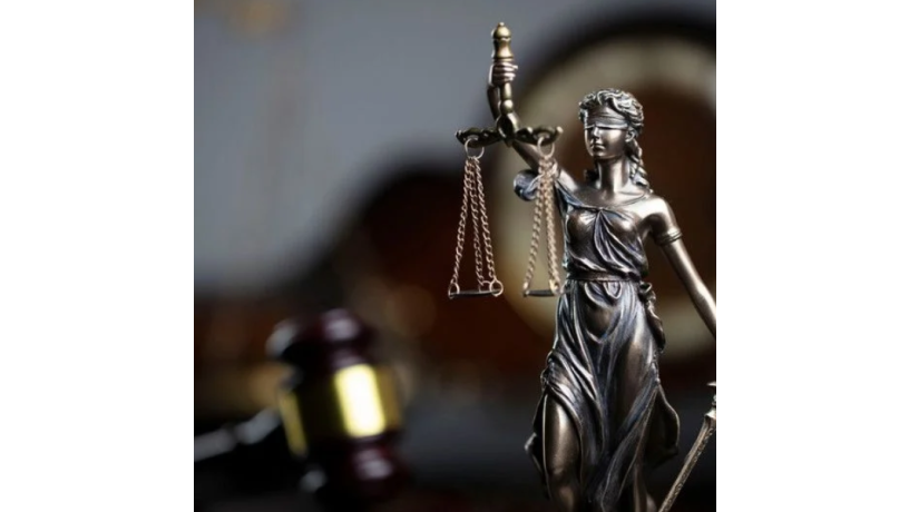 lmatha-tkhtar-mktb-almhama-ym-lawyer-lahtyagatk-alkanony-big-0